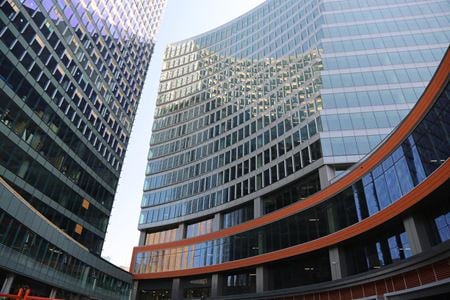 1300     Space Photo Gallery 1