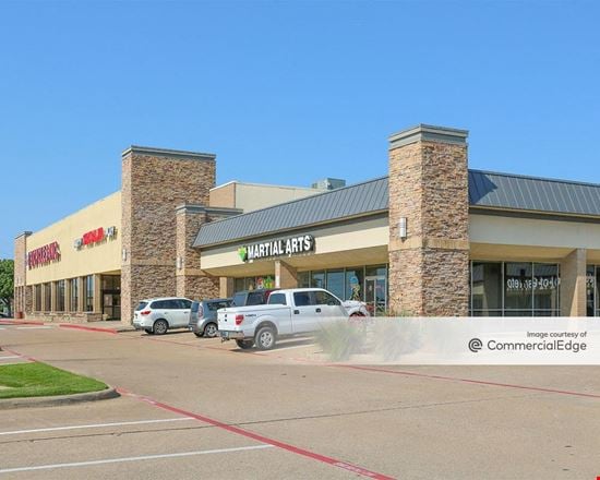 Parkwood Village Shopping Center