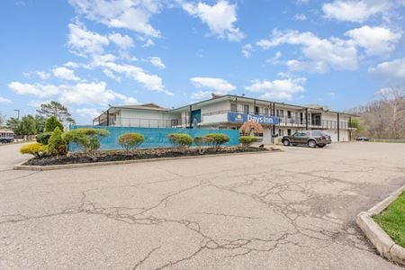 Retail space for Sale at 181 SW Bluebell Drive in New Philadelphia