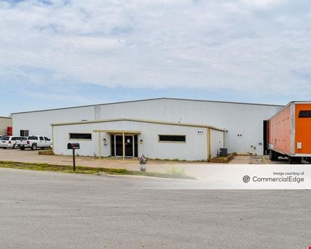 Industrial space for Rent at 911 South 5th Avenue in Mansfield