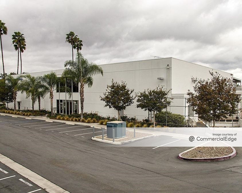 Balboa Corporate Center
