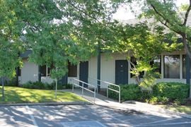 ±936 SF of Professional Office Space Off Shaw Ave