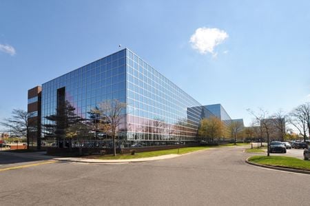 Commercial space for Rent at 200 Galleria in Southfield