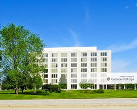 Commerce Plaza - 2015 Spring Road