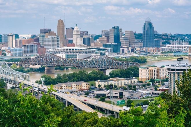 Radisson Cincinnati Riverfront
