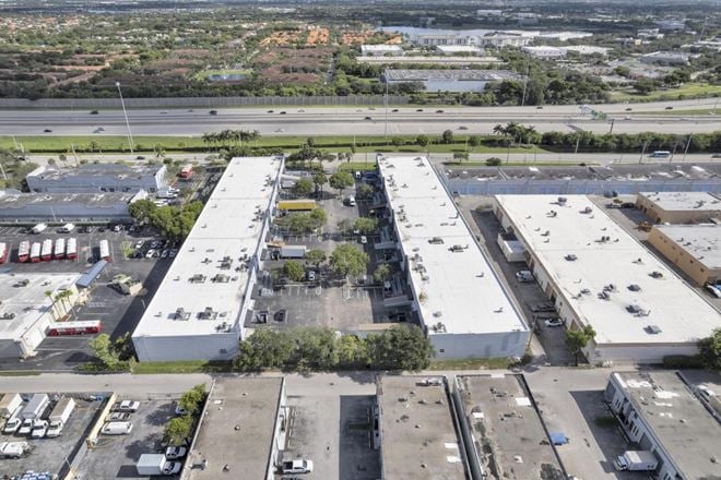 I - 75 Commercial Center