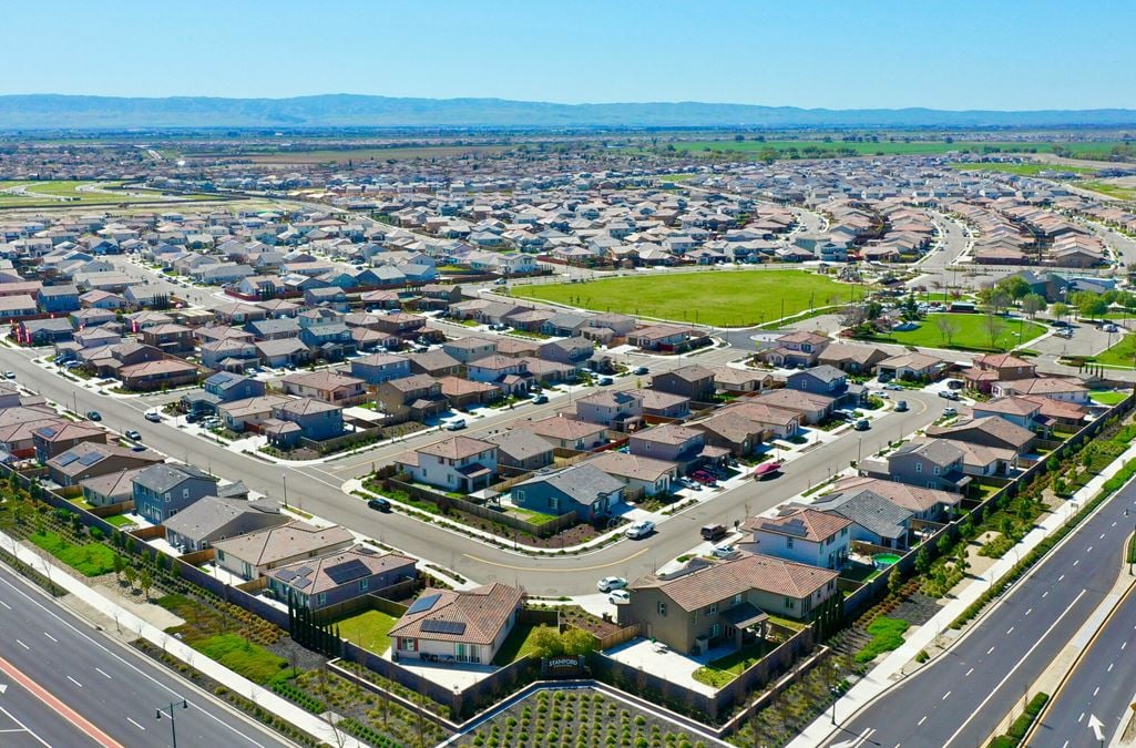 Stanford Crossings Shopping Center