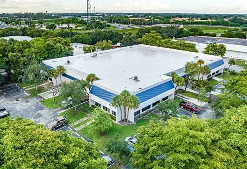 Warehouse with Office in Turnpike Industrial Park