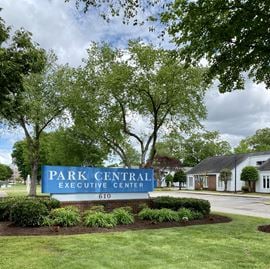 Park Central Business Park - 610 Thimble Shoals Blvd