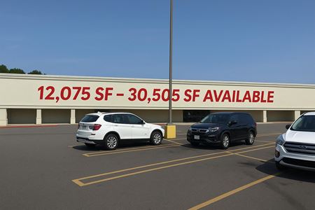 Retail space for Rent at 703-719 E Main Street in Prattville