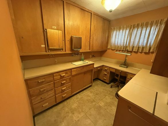 2911 Medical Arts Street #5