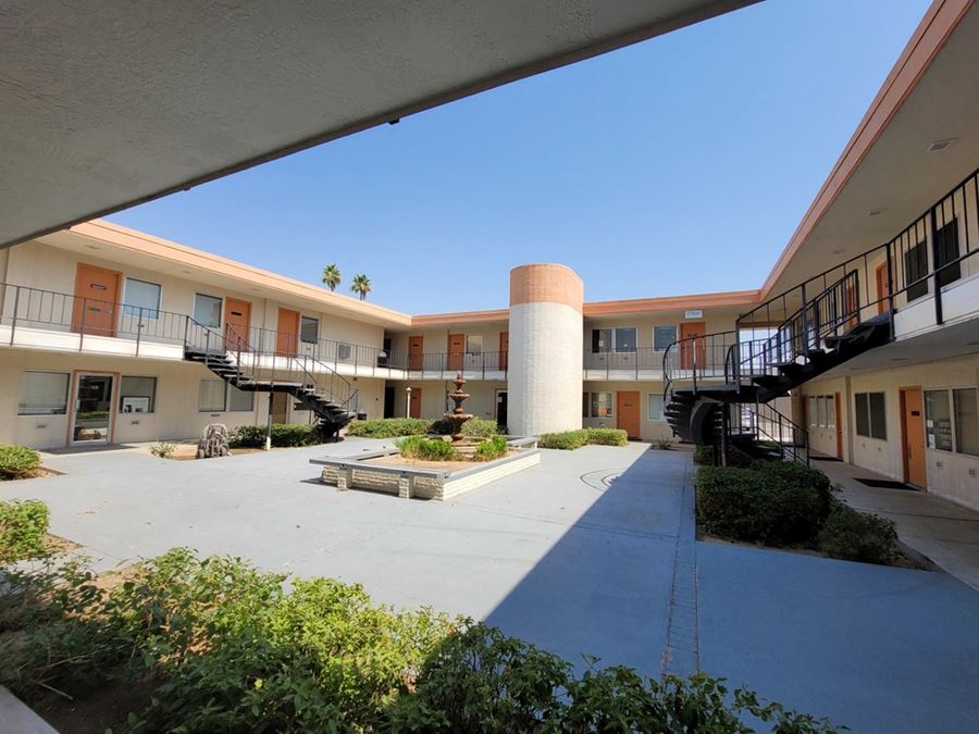 Sun City Professional Building