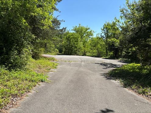 Commercial Tract