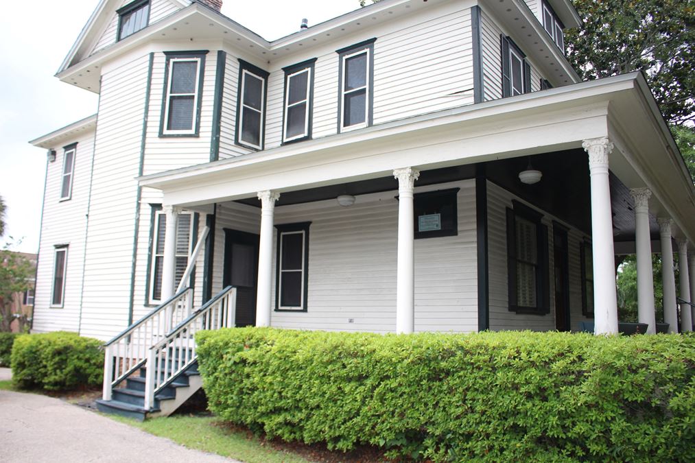 318 N Calhoun