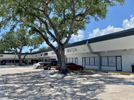 Hampton Plaza 