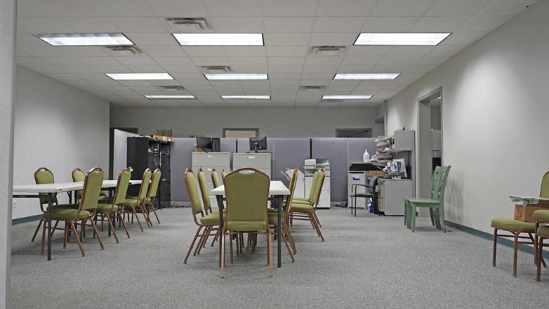 Freestanding Office for Sale