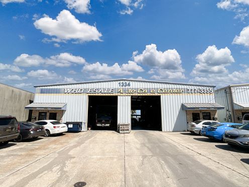 ±5,400 SF Warehouse Near Veterans Blvd – Multi-Tenant Potential