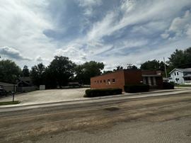 130 Gates Elburn IL 