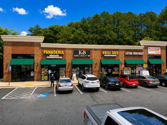 Norcross Square Plaza