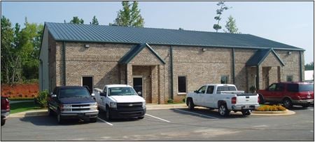 Photo of commercial space at 318 Corporate Pkwy in Macon