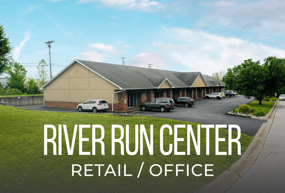 1,100 SF Retail / Office Spaces For Lease in Ozark