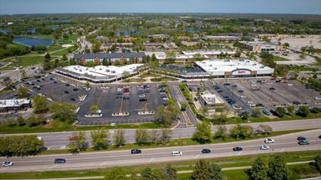 Retail space for Rent at 220 - 288 Hawthorn Village Commons in Vernon Hills