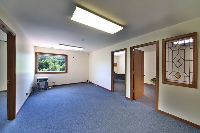 33 N. Waukegan Road