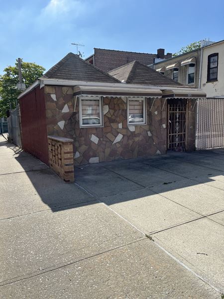 400 SF | 2079 Coyle St | Office Space for Lease - Brooklyn