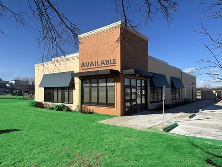 Retail space for Sale at 1560 75th St in Downers Grove