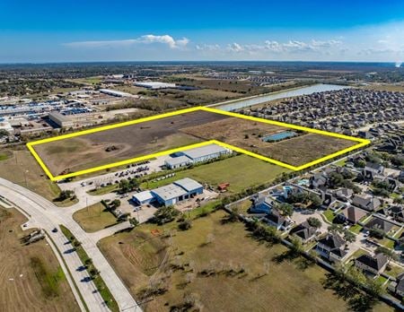 Industrial space for Sale at 3902 Magnolia Pkwy in Pearland