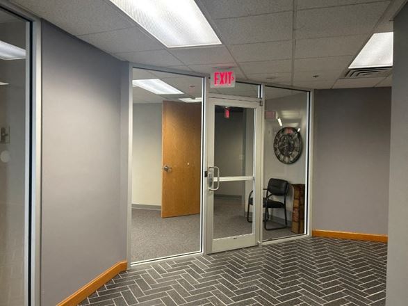 20 E 5th St - Thompson Building - Office