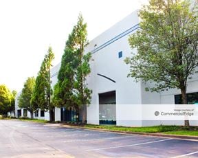 Prologis Northmont Industrial Center - 2100 Evergreen Blvd