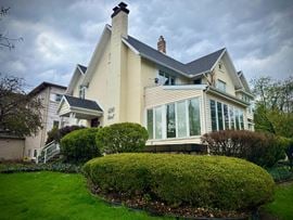 600 W. Shiawasee St.