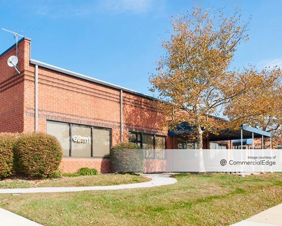 White Clay Corporate Center - Buildings 400 & 600