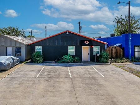 Photo of commercial space at 226 Garvon St in Garland