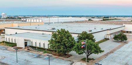 Industrial space for Rent at 502 Fountain Parkway in Grand Prairie