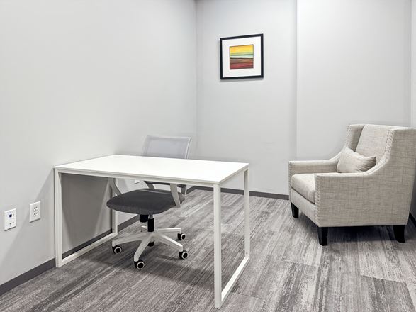 Regus - Sugarland - University Blvd