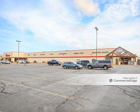 Commercial space for Rent at 300 7th Street West in Monticello