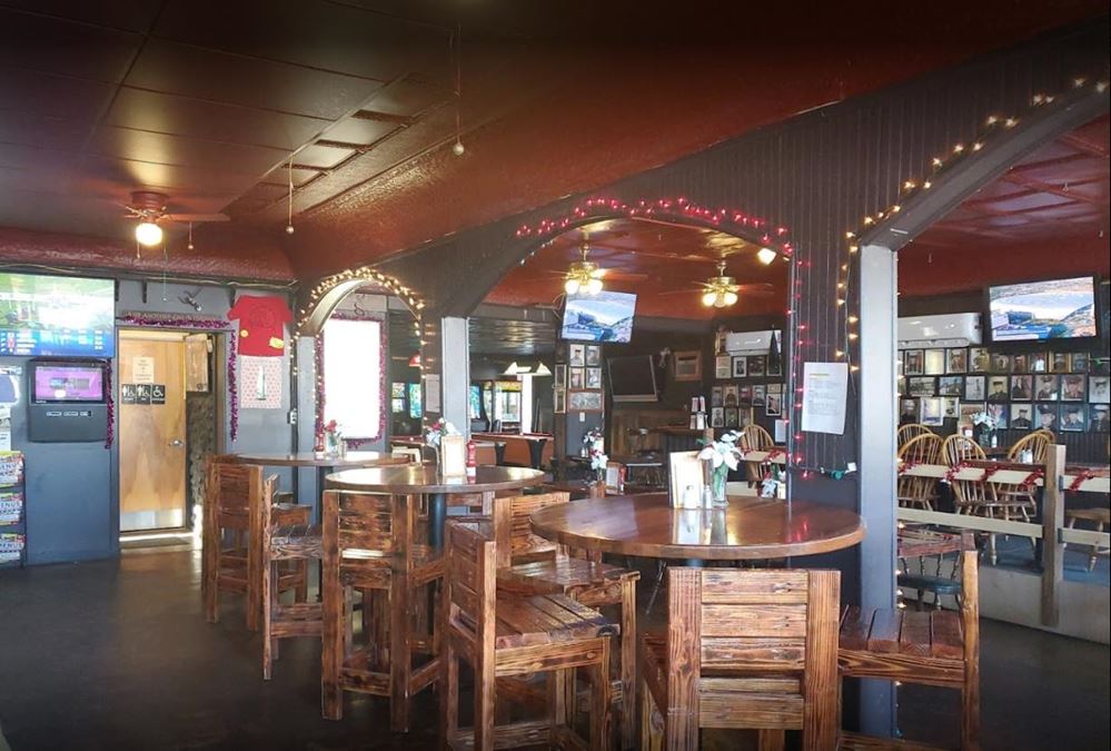 Operating Neighborhood Pub/Eatery w/ Rental Income