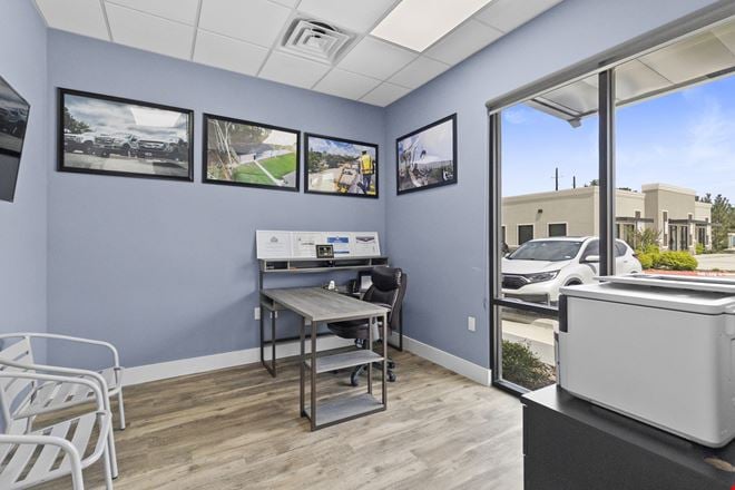 First Month Free! For Lease Modern Office in Magnolia