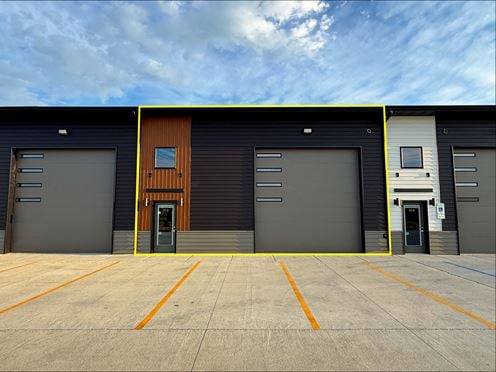 109 Fisher Lane, Unit 413