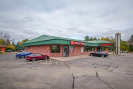 2700 Calumet St.