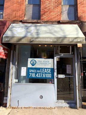 700 SF | 411 7th Ave | Retail Space For Lease