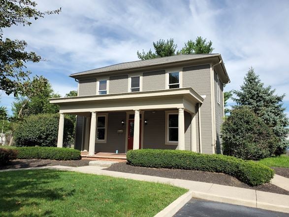 60 Hill Rd S