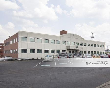 Photo of commercial space at 9 Parkway Center in Pittsburgh