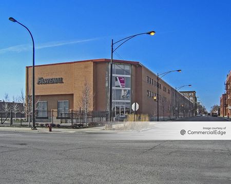 Industrial space for Rent at 1200 West Cermak Road in Chicago