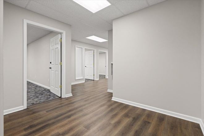 2 Executive Suites 