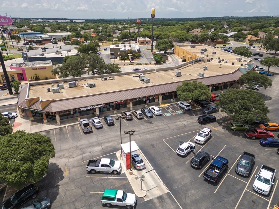 Bandera Festival Shopping Center