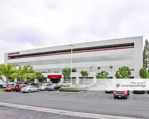 Westchester Corporate Plaza