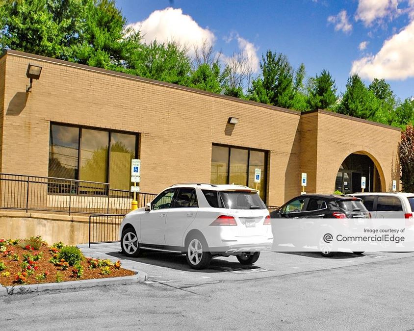 121 Freeport Road 121 Freeport Road Office Building